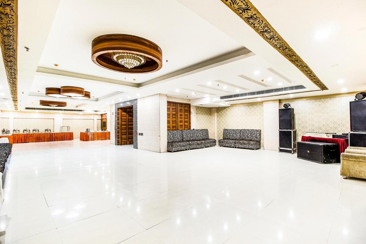 Fabhotel Le Monarque Chandigarh Luaran gambar